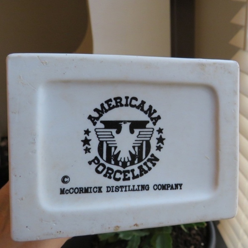 Vintage McCormick Daniel Boone Bourbon Whiskey Decanter w/ Box 86 Proof‎ Empty - Picture 12 of 16